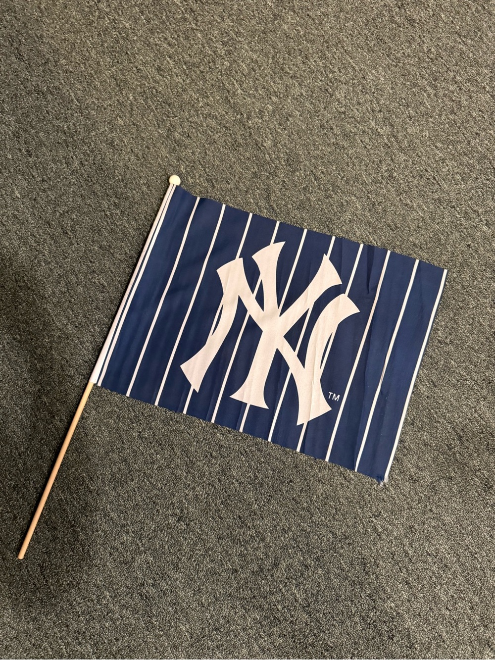New York Yankees Pinstripe Hand Flag - Navy & White
